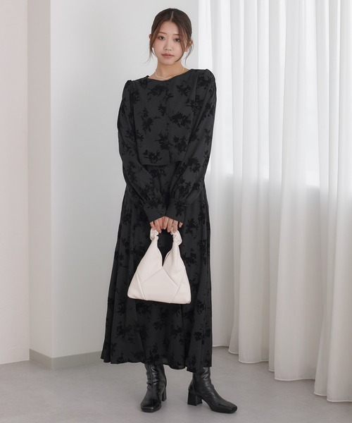 soie by apres jour mignon（ソワバイアプレジュールミニョン）の「【soie by apres jour mignon】フロッキー2WAYブラウス【セットアップ可能】【ZOZOTOWN限定アイテム】（シャツ/ブラウス・レディース・ブラック/アイボリー・MEDIUM/SMALL）」の18枚目の写真