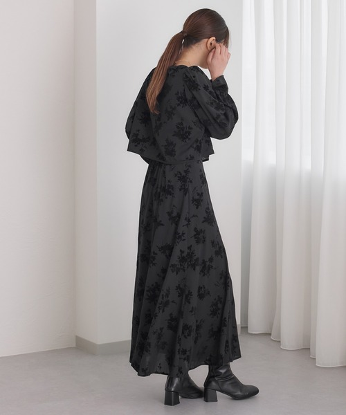 soie by apres jour mignon（ソワバイアプレジュールミニョン）の「【soie by apres jour mignon】フロッキー2WAYブラウス【セットアップ可能】【ZOZOTOWN限定アイテム】（シャツ/ブラウス・レディース・ブラック/アイボリー・MEDIUM/SMALL）」の20枚目の写真