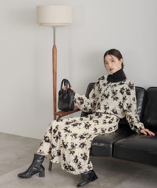 soie by apres jour mignon（ソワバイアプレジュールミニョン）の「【soie by apres jour mignon】フロッキー2WAYブラウス【セットアップ可能】【ZOZOTOWN限定アイテム】（シャツ/ブラウス・レディース・ブラック/アイボリー・MEDIUM/SMALL）」の9枚目の写真
