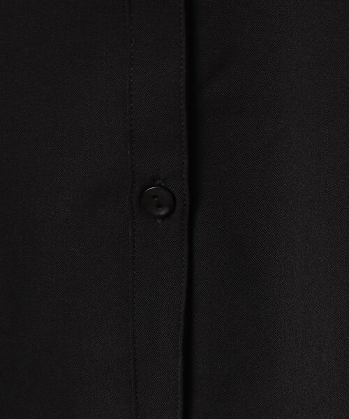 SHOO・LA・RUE（シューラルー）の「◆【イージーケア】オンにもオフにも○ 前あき 裾カーブ ブラウス（シャツ/ブラウス・レディース・ナチュラル/ブラック/カーキ・02/03/04）」の22枚目の写真