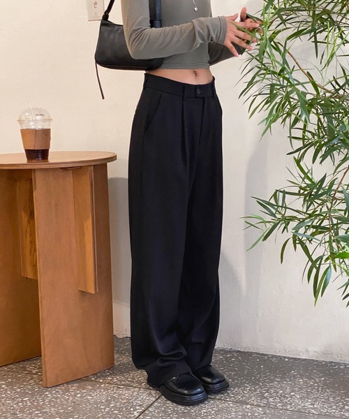 by muni:r（バイ ムニール）の「ピンタックワイドカラースラックス（スラックス・レディース・ネイビー/ベージュ/ブラウン/ピンク/ブラック・SMALL/MEDIUM）」の21枚目の写真