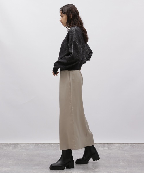 LAKOLE（ラコレ）の「配色アゼプルオーバー / 977356（ニット/セーター・レディース・ブラック/ライトイエロー/ブルー/ベージュ・SMALL/MEDIUM）」の6枚目の写真