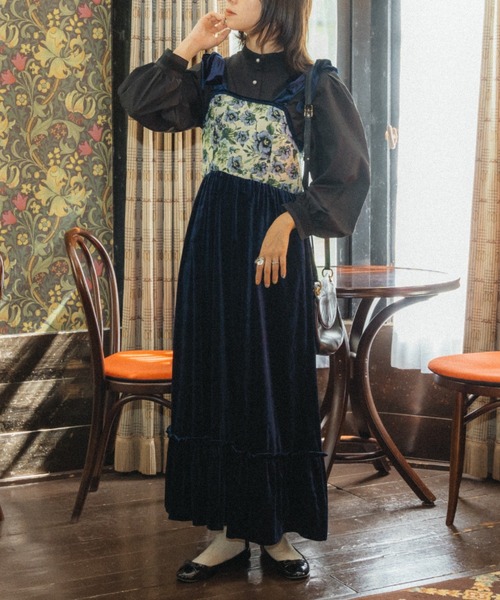 kutir（クティール）の「【クティールとレトロ】ゴブランベロアキャミワンピース（ワンピース・レディース・ブラウン/レッド/ネイビー・MEDIUM/LARGE/SMALL）」の9枚目の写真