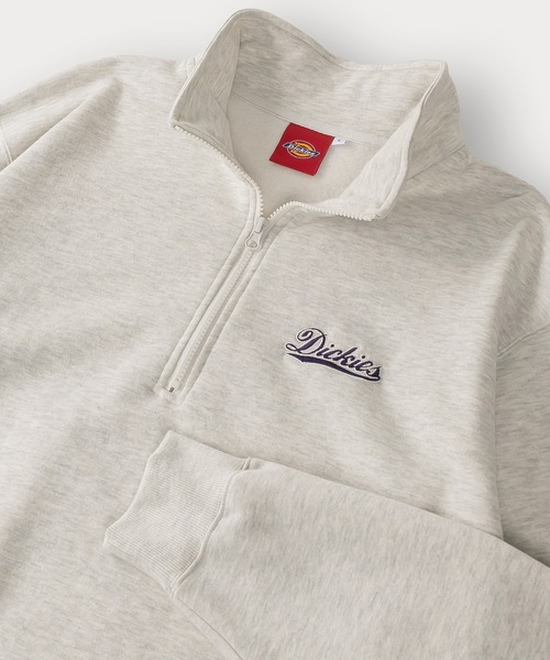 Dickies(ディッキーズ)の「【DICKIES/ディッキーズ】ワンポイント刺繍&ミニワッペンリブラインハーフジップスウェット/プルオーバー/ビッグシルエット/裏起毛(スウェット・メンズ・ホワイト/チャコールグレー/アッシュグレー/ブラック/ネイビー/アイボリー/ダークネイビー・M/L/XL)」の2枚目の写真