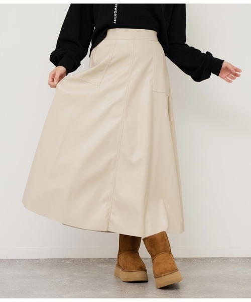 ANAP（アナップ）の「フェイクレザーフレアスカート（スカート・レディース・ブラック/ライトベージュ・FREE）」の19枚目の写真