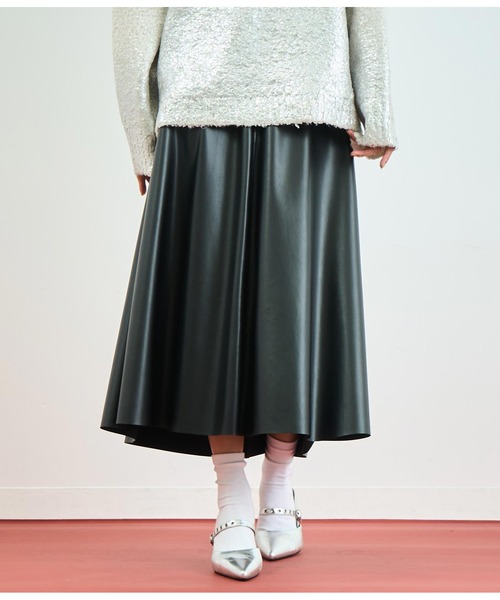 ANAP（アナップ）の「フェイクレザーフレアスカート（スカート・レディース・ブラック/ライトベージュ・FREE）」の21枚目の写真
