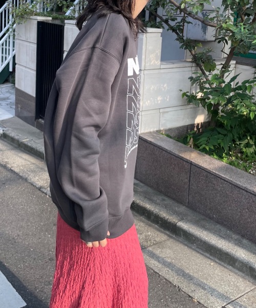 mi via loca(ミヴィアロカ)の「United Athle NEEDS 裏起毛クルーネックスウェット 【PT NO. MVL009】(スウェット・レディース・スミクロ/オートミール/ボルドー・X-LARGE/MEDIUM)」の6枚目の写真