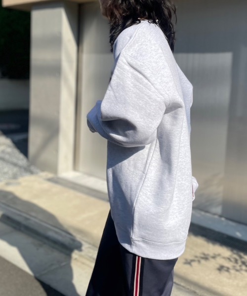 mi via loca(ミヴィアロカ)の「United Athle NEEDS 裏起毛クルーネックスウェット 【PT NO. MVL009】(スウェット・レディース・スミクロ/オートミール/ボルドー・X-LARGE/MEDIUM)」の12枚目の写真