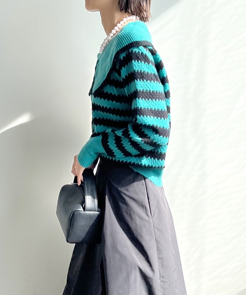 STELLA FISH(ステラフィッシュ)の「Big Color Border Knit Tops(ニット/セーター・レディース・ホワイト×ブラック/ブラック×グリーン・FREE)」の16枚目の写真