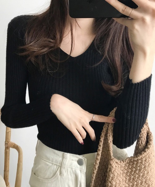 Miniministore(ミニミニストア)の「タイト リブニット vネック きれいめ(ニット/セーター・レディース・ブラック/ブラウン/ベージュ/グレー/ピンク/ホワイト/ライトブラウン・フリー)」の16枚目の写真