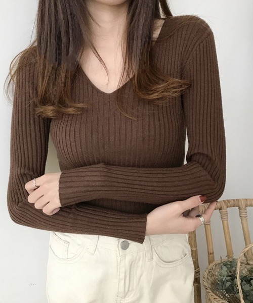 Miniministore(ミニミニストア)の「タイト リブニット vネック きれいめ(ニット/セーター・レディース・ブラック/ブラウン/ベージュ/グレー/ピンク/ホワイト/ライトブラウン・フリー)」の19枚目の写真