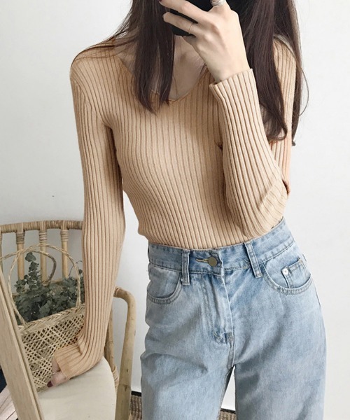 Miniministore(ミニミニストア)の「タイト リブニット vネック きれいめ(ニット/セーター・レディース・ブラック/ブラウン/ベージュ/グレー/ピンク/ホワイト/ライトブラウン・フリー)」の12枚目の写真