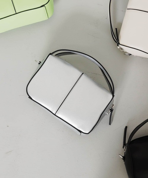 SENSE OF PLACE by URBAN RESEARCH(センスオブプレイスバイアーバンリサーチ)の「2WAYセンターシームプチショルダーバッグ(ショルダーバッグ・レディース・シルバー/アイボリー/ピンク/ブラック/ミント/ゴールド・ONE)」の15枚目の写真