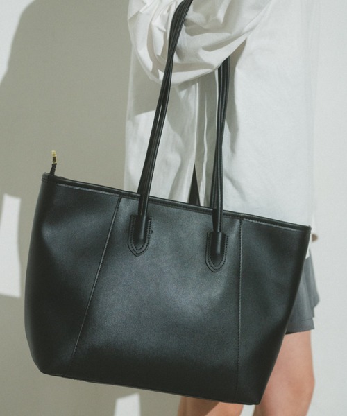 VANNIE U(ヴァニーユー)の「フェイクレザートートバッグ/A4対応/リクルートバッグ(トートバッグ・レディース・ブラック/ブラウン・FREE)」の17枚目の写真