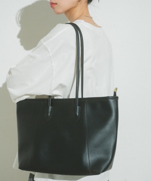 VANNIE U(ヴァニーユー)の「フェイクレザートートバッグ/A4対応/リクルートバッグ(トートバッグ・レディース・ブラック/ブラウン・FREE)」の6枚目の写真