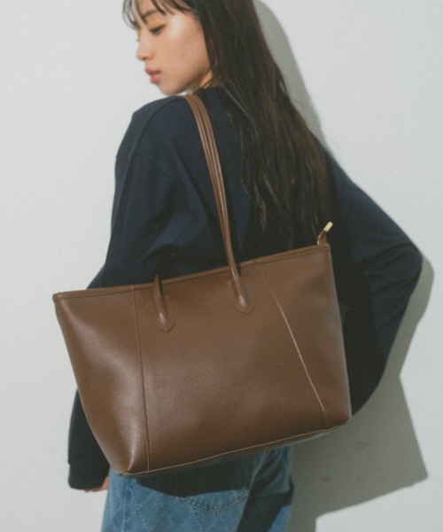VANNIE U(ヴァニーユー)の「フェイクレザートートバッグ/A4対応/リクルートバッグ(トートバッグ・レディース・ブラック/ブラウン・FREE)」の9枚目の写真