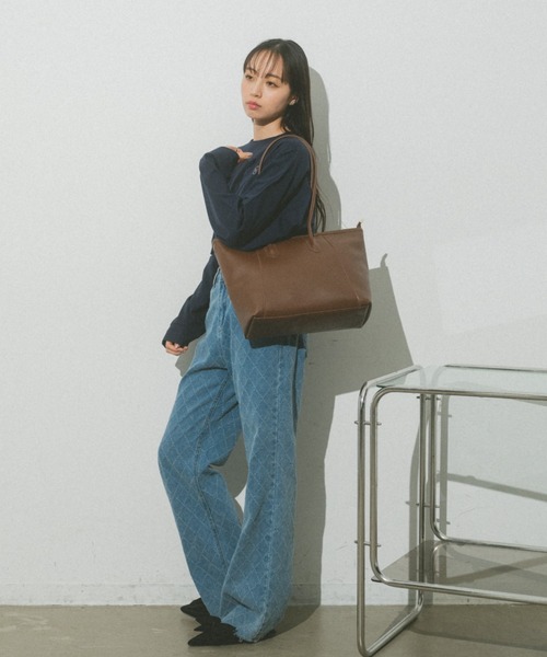 VANNIE U(ヴァニーユー)の「フェイクレザートートバッグ/A4対応/リクルートバッグ(トートバッグ・レディース・ブラック/ブラウン・FREE)」の10枚目の写真