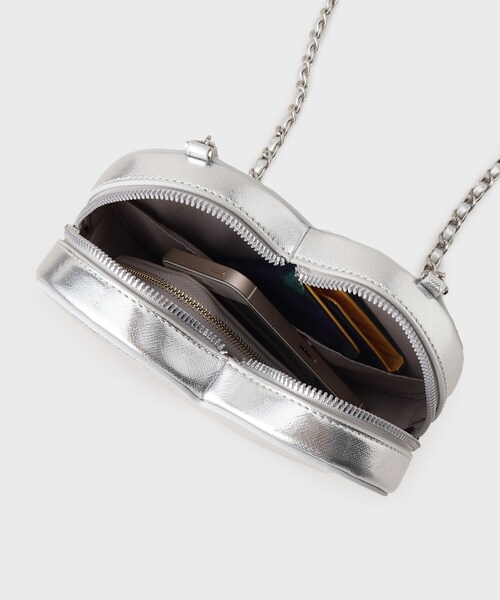 OPAQUE.CLIP（オペークドットクリップ）の「◆≪美人百花掲載≫ ハートシェイプミニショルダーバッグ（ショルダーバッグ・レディース・シルバー/ブラック・00）」の13枚目の写真