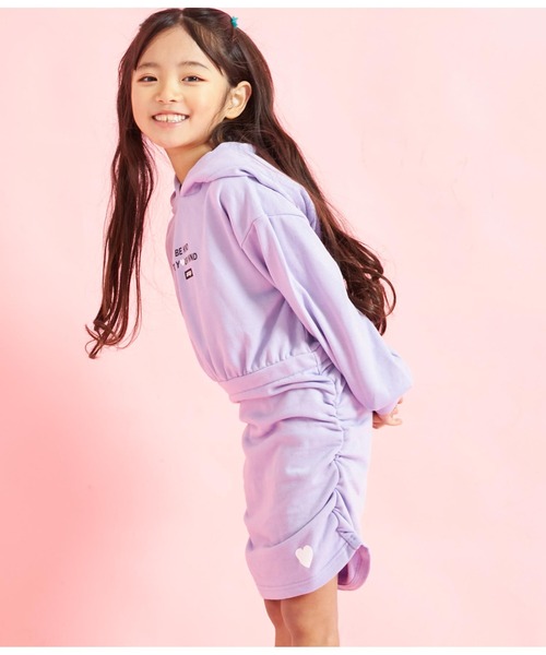 ANAP kids（アナップキッズ）の「ねこ耳フード付きミニ裏毛ワンピース（ワンピース・キッズ・オフホワイト/ラベンダー/サックスブルー・110cm/120cm/130cm）」の6枚目の写真