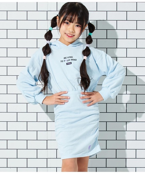 ANAP kids（アナップキッズ）の「ねこ耳フード付きミニ裏毛ワンピース（ワンピース・キッズ・オフホワイト/ラベンダー/サックスブルー・110cm/120cm/130cm）」の17枚目の写真