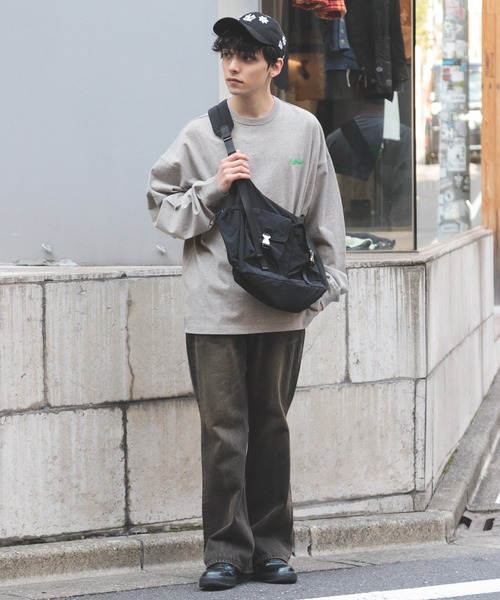 SIGNAL SPORTS(シグナルスポーツ)の「【SIGNAL SPORTS】バックフォトプリント/オーバーサイズロンT(Tシャツ/カットソー・メンズ・ホワイト/ブラック/グレー・MEDIUM/LARGE)」の5枚目の写真
