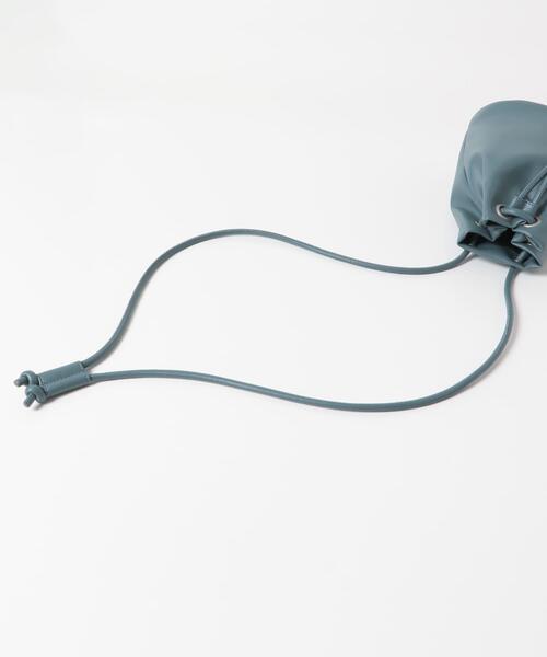 SENSE OF PLACE by URBAN RESEARCH（センスオブプレイスバイアーバンリサーチ）の「フェイクレザー2WAYキンチャクバッグ（ショルダーバッグ・メンズ・ブラック/ミント/ブルー/ライトベージュ・ONE）」の6枚目の写真