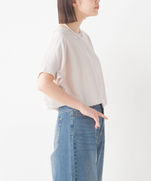 OMNES（オムネス）の「接触冷感レーヨンナイロン袖タックプルオーバ半袖（Tシャツ/カットソー・レディース・ブラック/ホワイト/ブラウン/ホワイト系その他/ブルー系その他/グリーン/キャメル/ネイビー/ラベンダー/グレー・FREE）」の17枚目の写真