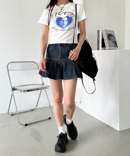 CLEA(クレア)の「ハートフォトプリント コンパクト半袖チビT(Tシャツ/カットソー・レディース・ブラック/ホワイト・M)」の10枚目の写真