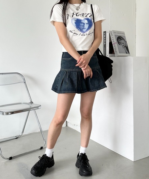CLEA(クレア)の「ハートフォトプリント コンパクト半袖チビT(Tシャツ/カットソー・レディース・ブラック/ホワイト・M)」の11枚目の写真