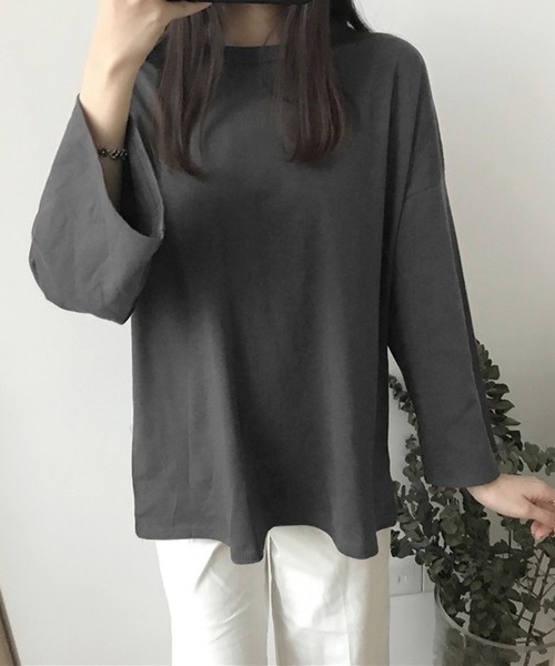 STYLEBLOCK(スタイルブロック)の「シンプルロングTシャツ(Tシャツ/カットソー・レディース・ブラック/ブルー/パープル/ダークグレー/オレンジ/グリーン系その他/グリーン/ホワイト/レッド/ベージュ系その他/ピンク・M/2XL)」の3枚目の写真