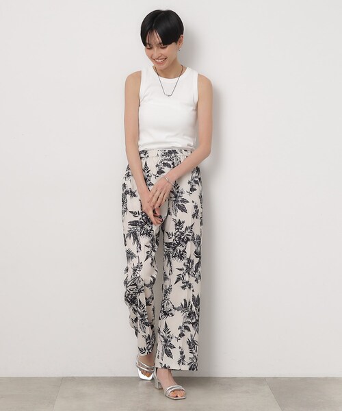 OPAQUE.CLIP（オペークドットクリップ）の「◆コットンフライスアメスリタンクトップ【洗濯機洗い可】（タンクトップ・レディース・ホワイト/ブラック/ネイビー・36/40/38）」の5枚目の写真