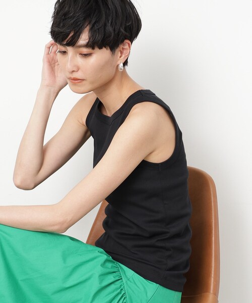 OPAQUE.CLIP（オペークドットクリップ）の「◆コットンフライスアメスリタンクトップ【洗濯機洗い可】（タンクトップ・レディース・ホワイト/ブラック/ネイビー・36/40/38）」の8枚目の写真