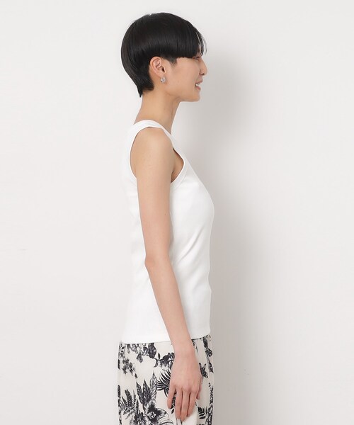 OPAQUE.CLIP（オペークドットクリップ）の「◆コットンフライスアメスリタンクトップ【洗濯機洗い可】（タンクトップ・レディース・ホワイト/ブラック/ネイビー・36/40/38）」の17枚目の写真