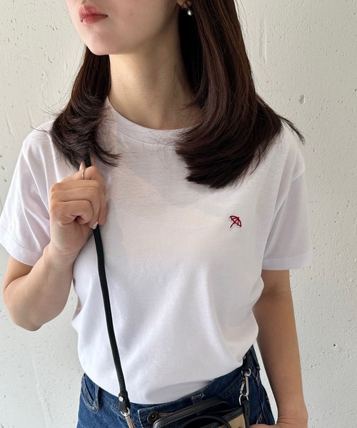 Arnie Arnold Palmer(アーニーアーノルドパーマー)の「【Arnie Arnold Palmer】6051980 T/C天竺フェルト刺繍Tシャツ(Tシャツ/カットソー・レディース・ホワイト/ピンク/ブラック・M/L/LL)」の1枚目の写真