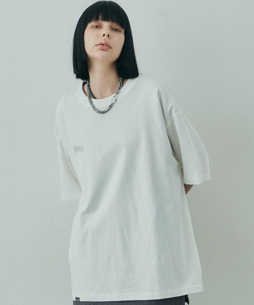 AIVER（アイバー）の「AIVER　()刺繍S/S TEE（Tシャツ/カットソー・メンズ・ホワイト/チャコールグレー/ブラック・SMALL/MEDIUM/LARGE）」の2枚目の写真