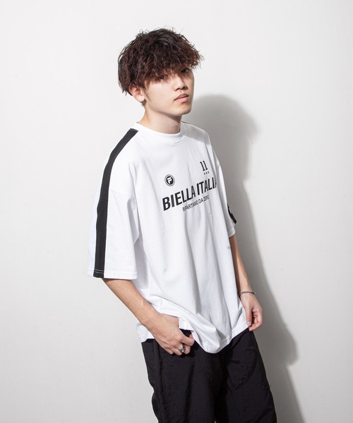 FILA(フィラ)の「【FILA】 90’s レトロ 袖ライン 半袖 ゲームシャツ / チームシャツ(Tシャツ/カットソー・レディース・ホワイト/ブラック/ブラック系/ホワイト系・LARGE/MEDIUM)」の15枚目の写真