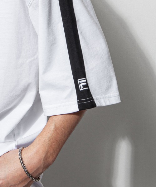 FILA(フィラ)の「【FILA】 90’s レトロ 袖ライン 半袖 ゲームシャツ / チームシャツ(Tシャツ/カットソー・レディース・ホワイト/ブラック/ブラック系/ホワイト系・LARGE/MEDIUM)」の14枚目の写真