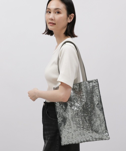 LAKOLE（ラコレ）の「スパンコールトートバッグ / 116059（トートバッグ・レディース・グレー/シルバー/パープル・FREE）」の2枚目の写真