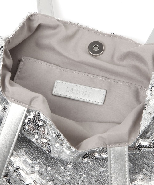LAKOLE（ラコレ）の「スパンコールトートバッグ / 116059（トートバッグ・レディース・グレー/シルバー/パープル・FREE）」の6枚目の写真