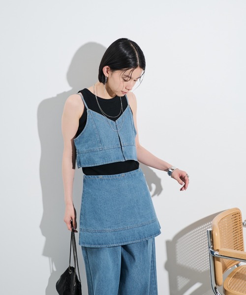 Shelly island（シェリーアイランド）の「マルチWAYデニムキャミ（キャミソール・レディース・ブルー・FREE）」の13枚目の写真