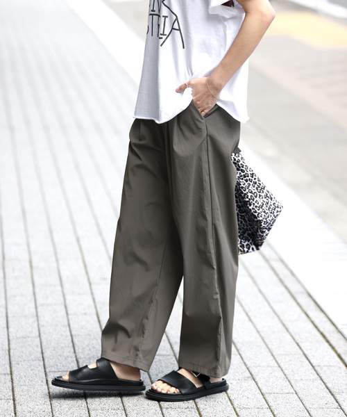 JOURNAL STANDARD relume（ジャーナルスタンダード　レリューム）の「《WEB限定追加》【MULTI FUNC+】タックイージーパンツ（その他パンツ・レディース・チャコールグレー・36/38）」の13枚目の写真