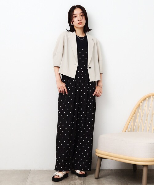 OPAQUE.CLIP（オペークドットクリップ）の「◆ショートテーラードジャケット【洗濯機洗い可】（テーラードジャケット・レディース・ダークグレー/ライトベージュ・40/38/42）」の5枚目の写真