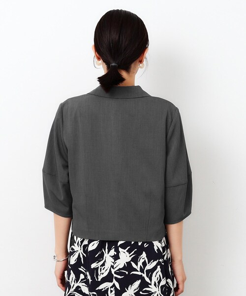 OPAQUE.CLIP（オペークドットクリップ）の「◆ショートテーラードジャケット【洗濯機洗い可】（テーラードジャケット・レディース・ダークグレー/ライトベージュ・40/38/42）」の13枚目の写真