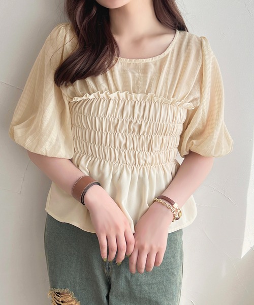 apres jour(アプレジュール)の「パフスリーブシャーリングブラウス【ZOZOTOWN限定アイテム】(シャツ/ブラウス・レディース・ブラック/アイボリー/ブルー・フリー/X-LARGE)」の6枚目の写真