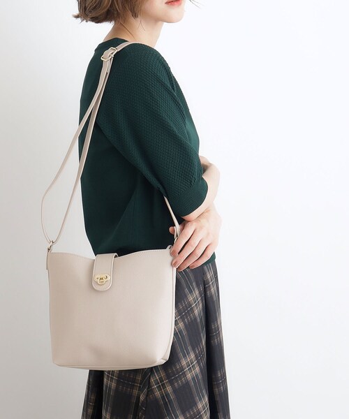 grove(グローブ)の「◆【人間工学】ベルトオコシショルダー(ショルダーバッグ・レディース・ワインレッド/ライトグレー/ブラック/ブロンズ・00)」の2枚目の写真