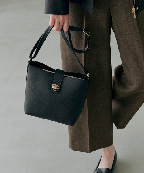 grove(グローブ)の「◆【人間工学】ベルトオコシショルダー(ショルダーバッグ・レディース・ワインレッド/ライトグレー/ブラック/ブロンズ・00)」の1枚目の写真