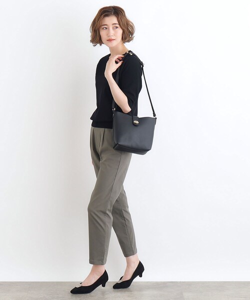 grove(グローブ)の「◆【人間工学】ベルトオコシショルダー(ショルダーバッグ・レディース・ワインレッド/ライトグレー/ブラック/ブロンズ・00)」の8枚目の写真