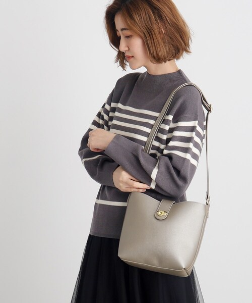 grove(グローブ)の「◆【人間工学】ベルトオコシショルダー(ショルダーバッグ・レディース・ワインレッド/ライトグレー/ブラック/ブロンズ・00)」の12枚目の写真