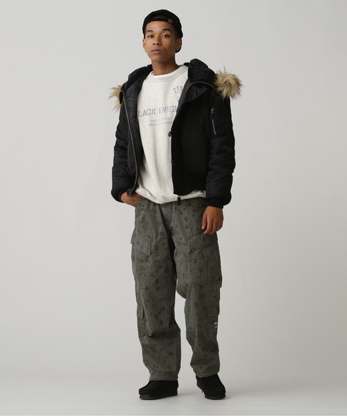 AVIREX（アヴィレックス）の「N-2B COMMERCIAL / N-2B コマーシャル / AVIREX / アヴィレックス（MA-1・メンズ・セージグリーン/ブラック・MEDIUM/LARGE/X-LARGE/XX-LARGE）」の5枚目の写真