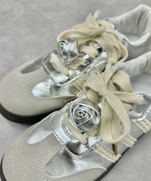 Vipoa(ヴィポア)の「rose shoes charm(シューズアクセサリー・レディース・ブラック/シルバー・FREE)」の8枚目の写真